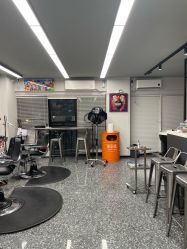 -15C7 男士理发馆 烫染专业店