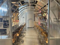 -M Stand(BFC外滩金融中心店)