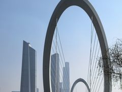 -南京眼步行桥