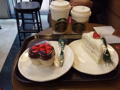 -星巴克(六合路店)