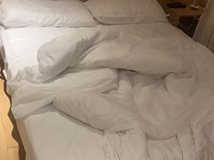 -布丁严选酒店(杭州武林西湖文化广场地铁站店)