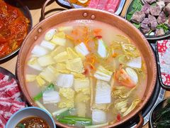 -洱火云南酸菜牛肉火锅(石景山当代商城店)