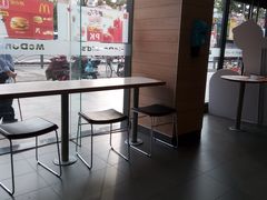 -麦当劳(七宝乐购店)
