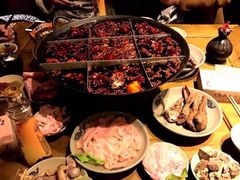 -白乐天毛肚火锅馆(解放碑店)