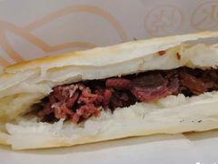 传统驴肉火烧-驴世家驴肉火烧·凉皮·胡辣汤(五道口店)