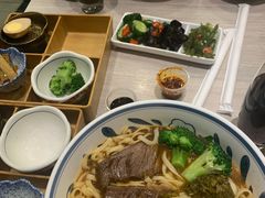 -康师傅私房牛肉面(马泉营奥莱店)