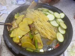 -苗家特色土烙锅·老字号