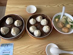 -珊珊小笼馆(仙霞路店)