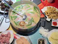 -四季喧黔味豆米火锅(万达广场店)