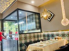 -欧提汗·新疆餐厅·清真(银都路店)