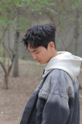 -一家只做男发烫染的店