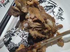 -东口码头·烧鸽子·鱼头泡饼·地方菜(金鹰悦城店)