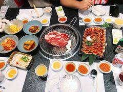 -草家酱蟹炭火烤肉店(珲春南路一店)