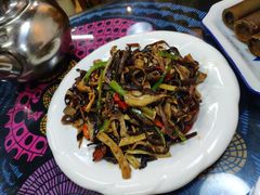 -小厨子私房菜·云南美食店