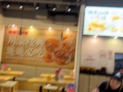 -魔都三兄弟酸辣粉·蘸卤炸串(虹桥万科店)