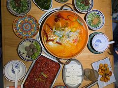 -洱火云南酸菜牛肉火锅(石景山当代商城店)