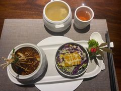 -乐领拈花溪·林涧食韵