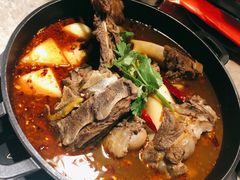 -沪小胖小龙虾(淮海中路旗舰店)
