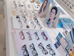 -诺柯视眼镜-蔡司依视路官方工厂店(淞南一店)