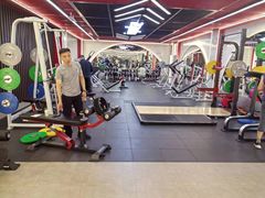 -英派斯健身旗舰店(海信国际中心馆)