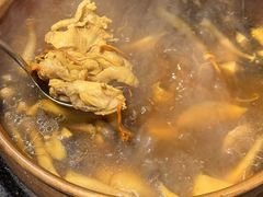 -阿山卓·野生菌火锅·纳西火塘烤肉