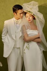 -喜爱高定婚纱摄影