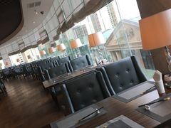 -抱海大酒店自助餐