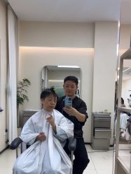-优尚·烫·染·店