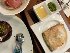 -MADO冰淇淋咖啡馆(淘金店)