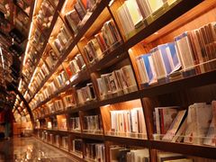 -钟书阁(珍园店)