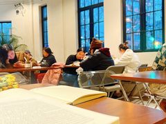 -Fridi Patisserie Cafe