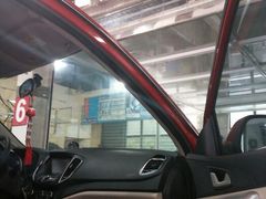 里面看外面像没贴一样通透-车水马龙3M汽车贴膜冠军店隐形车衣改色膜(漕宝路中环店)