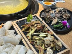-一朵菌·野生菌探索家火锅(南亚店)