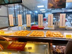 面包甜点陈列柜-鲍师傅糕点(五角场店)