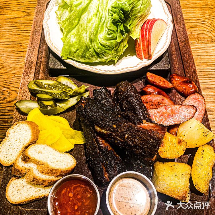 好时镇美式烤肉嘉兴西餐厅天花板