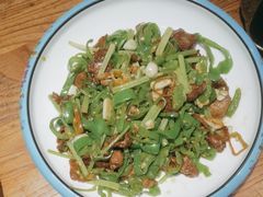 -俭寨大盘鸡·缸子肉·小公鸡·新疆菜(云通店)