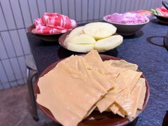-四小区火锅·巷子里的重庆火锅(花照壁店)