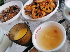 -老鼎万春卤菜(五代传承创始老店)