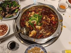 特色冷锅鱼-乡土特色.冷锅鱼.牦牛肉汤锅