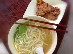 出名的豬排烏東-荣昌茶座
