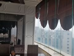 -荣誉国际酒店-云顶旋转餐厅