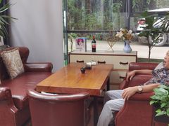 -桉树林A coffee 森林餐厅(三圣乡店)