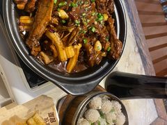 -老街烧烤大排档·地道湖北菜·龙虾馆(汉口火车站店)