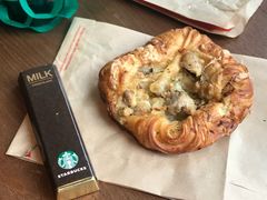 牛奶巧克力/黑松露鸡肉卷-星巴克臻选(南京艾尚天地店)