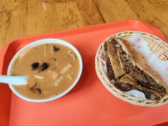 精品胡辣汤拼豆腐脑-方中山胡辣汤(成都首店)