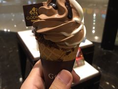 双色冰激凌-GODIVA(港汇恒隆广场)
