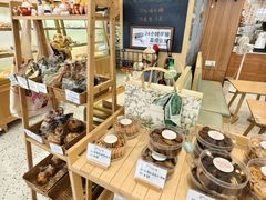 -提亚烘焙·手作面包·生日蛋糕(七星店)