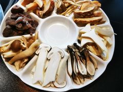 -野菌皇海景野生菌火锅(滨海大道店)