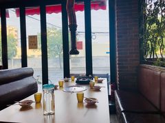 靠窗位-郑阿姨的家·이모네·韩料&烤肉(武川路店)