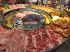 -哈哈碳都·牛肋条无限自助烤肉(台江万达店)